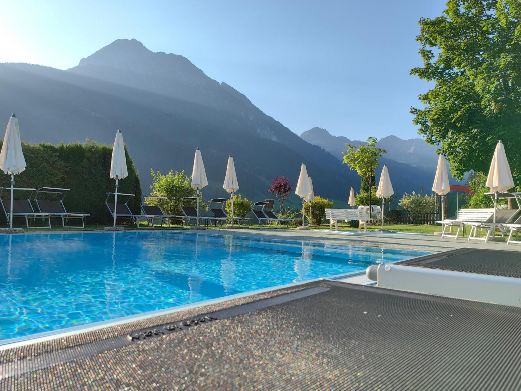 Hotel Angerwirt 克雷纳尔 外观 照片